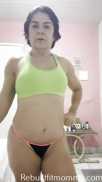 Naked Female Gilf Bodybuilder Striptease