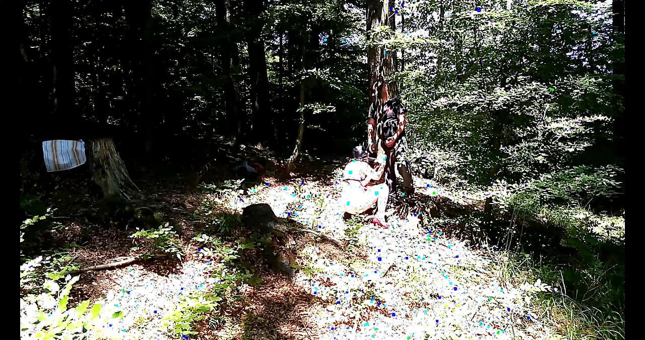 Тази мама с големи цици със сигурност иска този кур