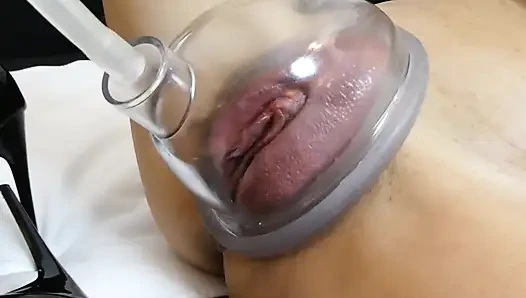 Tante seksi ngentot memeknya sampai maksimal sebelum dientot habis-habisan sampai dicrot di dalam