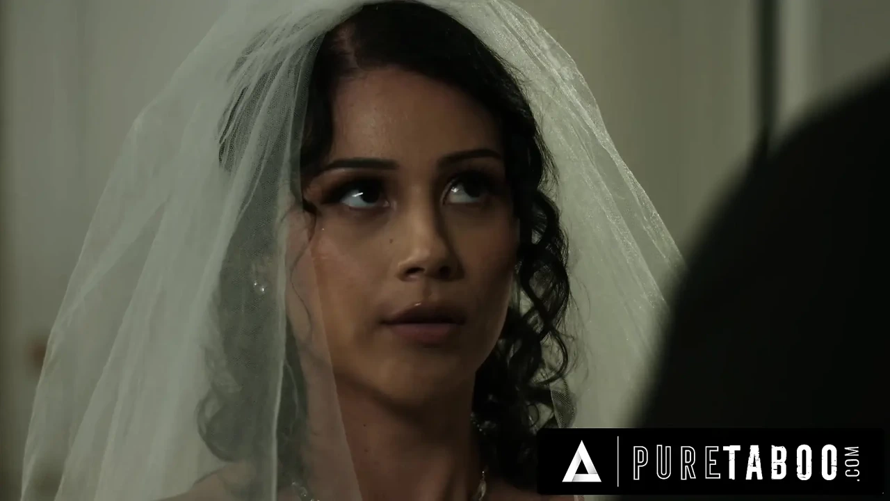 PURE TABOO 新婚Penelope Reed被老公令人毛骨悚然的继父的令人不安的蜜月仪式震惊了