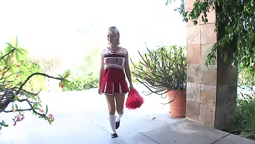 Genç amigo kız koç tarafından sikiliyor