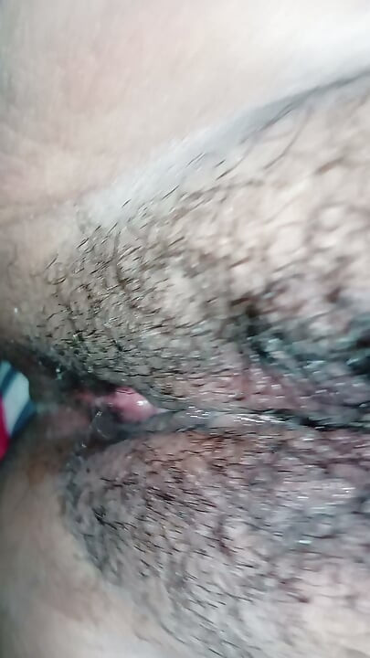 I put my dick in my fat mother-in-law and she ends up very wet