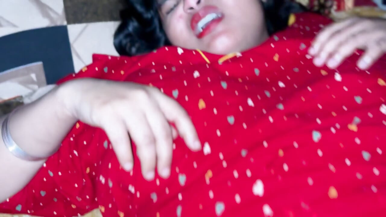 My Hot Indian Wife in Red Saree Seduced Me for Full Night Wild Ride