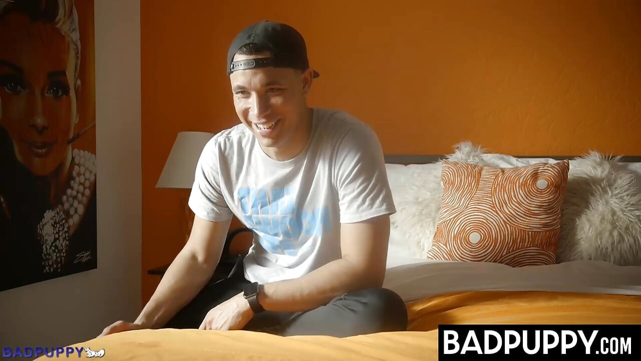 Landon Barebacks Tylers σφιχτή κωλοτρυπίδα