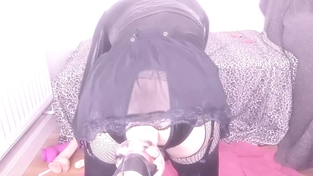 Fucking big dildo machine and gaping