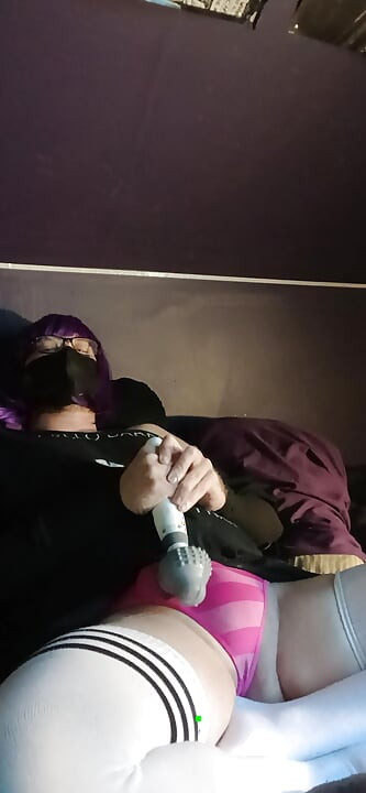 vibrator masturbation and cumming through panties with Raven LeTrap