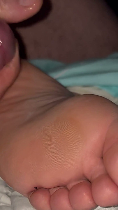Amateur footfetish Cum on soles | Clip 1