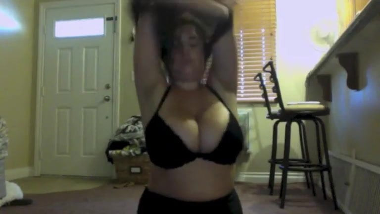 Girlfriens doğal göğüslerim