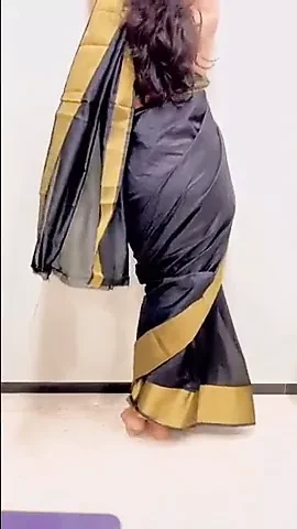 Saree strip &ndash; Indian Desi