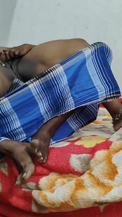 Indian Tamil aunty hard fucking in lover house | Clip 1