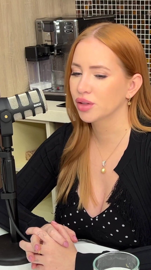 Lustcast - pornostjerne Kiara Lord taler om venner med fordele og hvordan man får en | klip 1