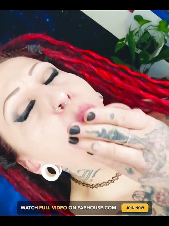 Se você gosta e quer mais, me dê uma dica e me mande uma mensagem!