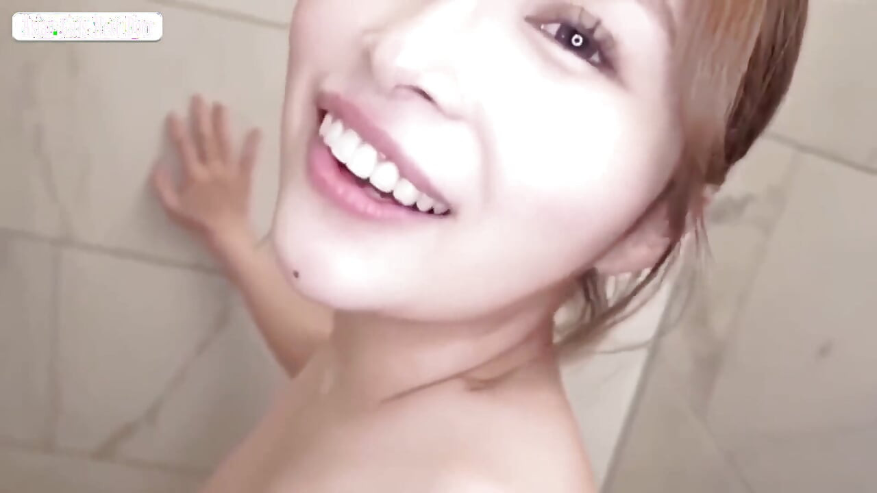 Exclusive Footage of an Unforgettable Day with a Former Gravure Beauty and Her Stunning Curves 1st