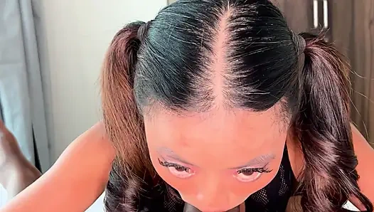 Büyük yaraklı zenci baba minik amcıklı Asyalı kızı sikiyor