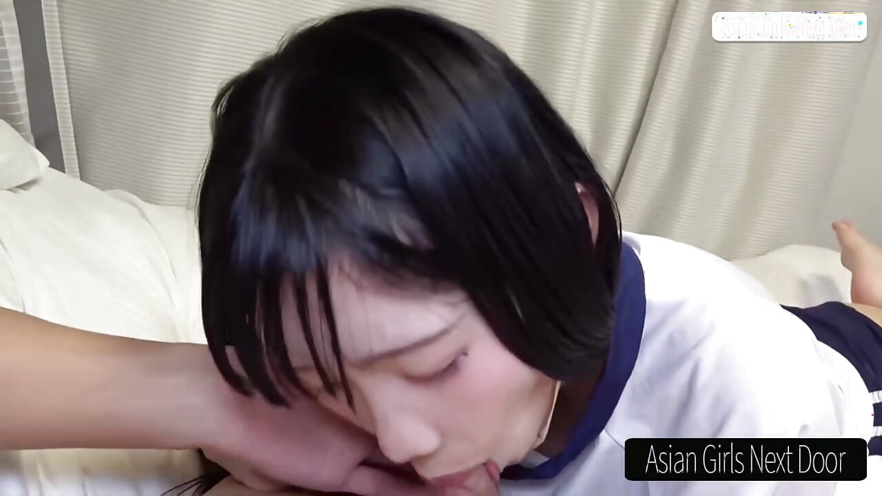 พบฟุตเทจสมบัติวันนี้ สาวงามหุ่นดีสลับไปเป็นบลูมเมอร์หลังอาบน้ํา