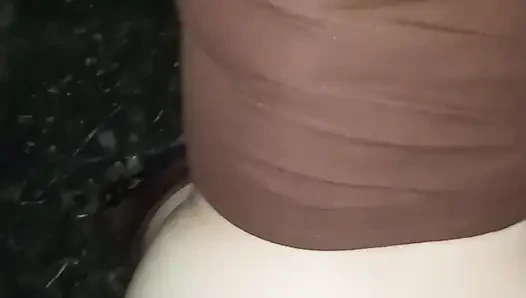 Minum malam membuat kita pamer dan berhubungan seks di jalan, semoga tetangga tidak melihat creampie kita secara rahasia