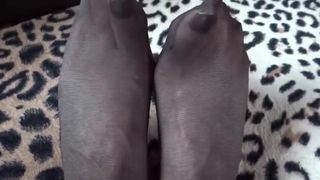 nylon feet play