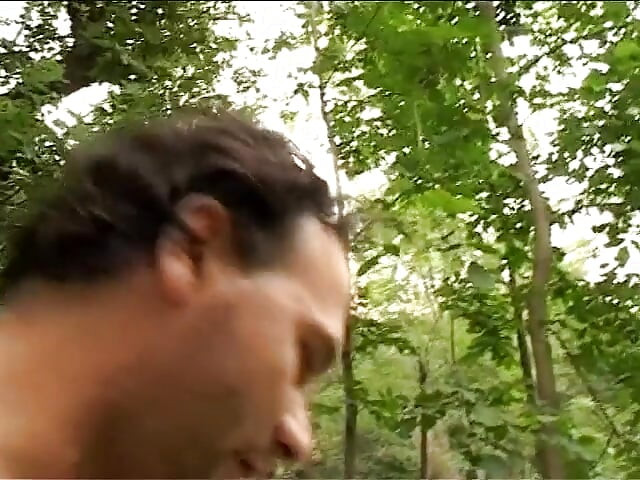 Outdoor threesome for an Italian blonde milf loving cock