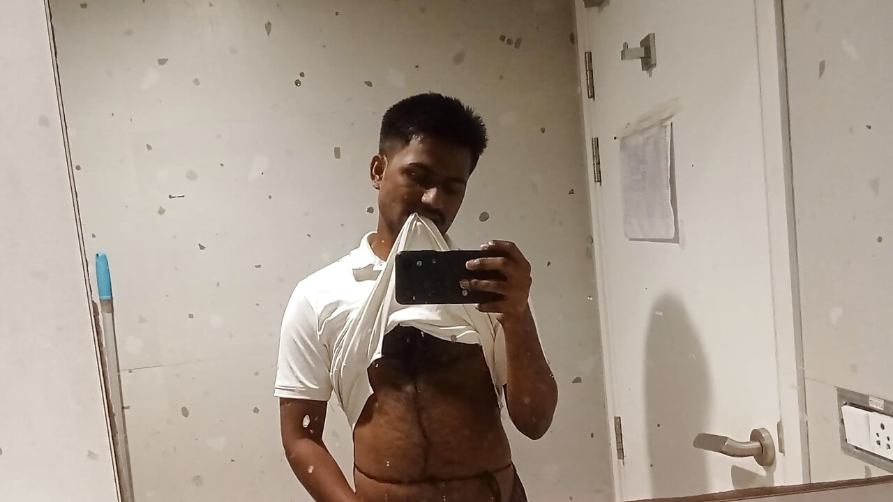 Porn Star Vip on Self Hand Pump