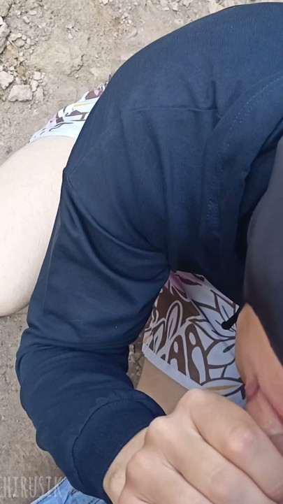 Behind the garage in public sucking a big dick to cum in your mouth! | Clip 1