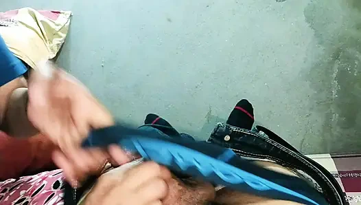 Indische bhabhi lutscht großen schwanz