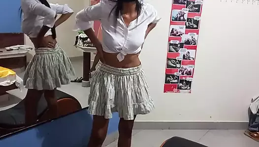 INDIAN BRUNETTE GETS HOT ON HER BIRTHDAY AND DANCES SEXY IN THE MIRROR