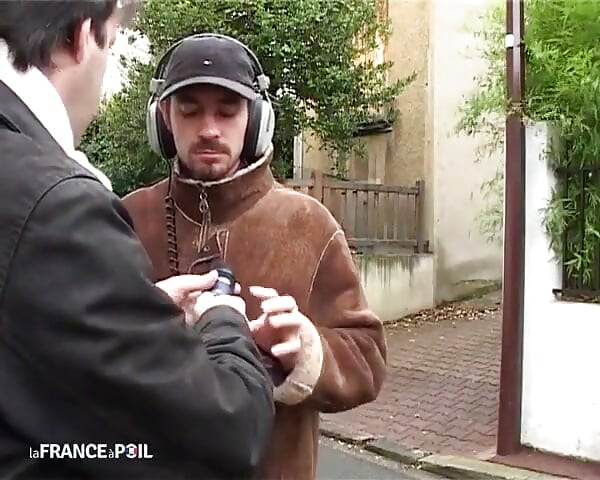 A Piano (ya bansuri?) is atydhik prerit chhatr ke lie kaksha!