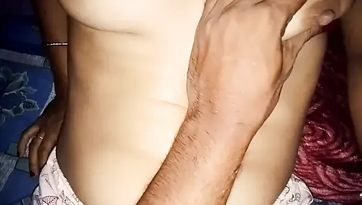 Sonunda ateşli oda arkadaşımı siktim! Transeksüel kızla sikişiyor