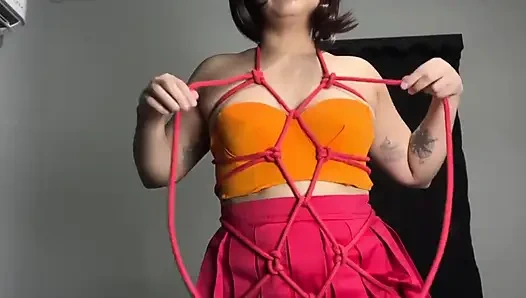 Velma kendine zevk veriyor, ta ki boşalana kadar / Astarioth