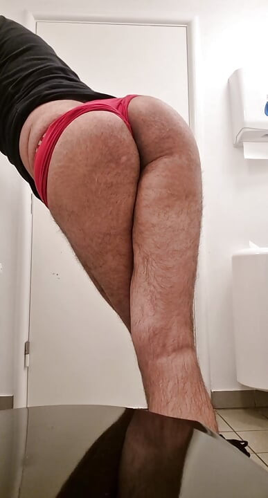 Hold me tight and then lick my ass before ur cock will turn up and want to fuck my ass