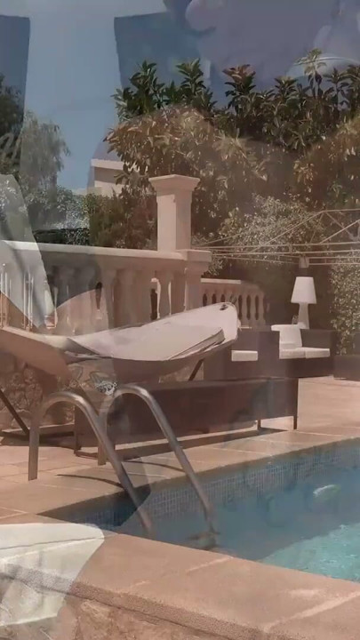 Das erste Mal Dreier im Pool in Mallorca | Clip 3