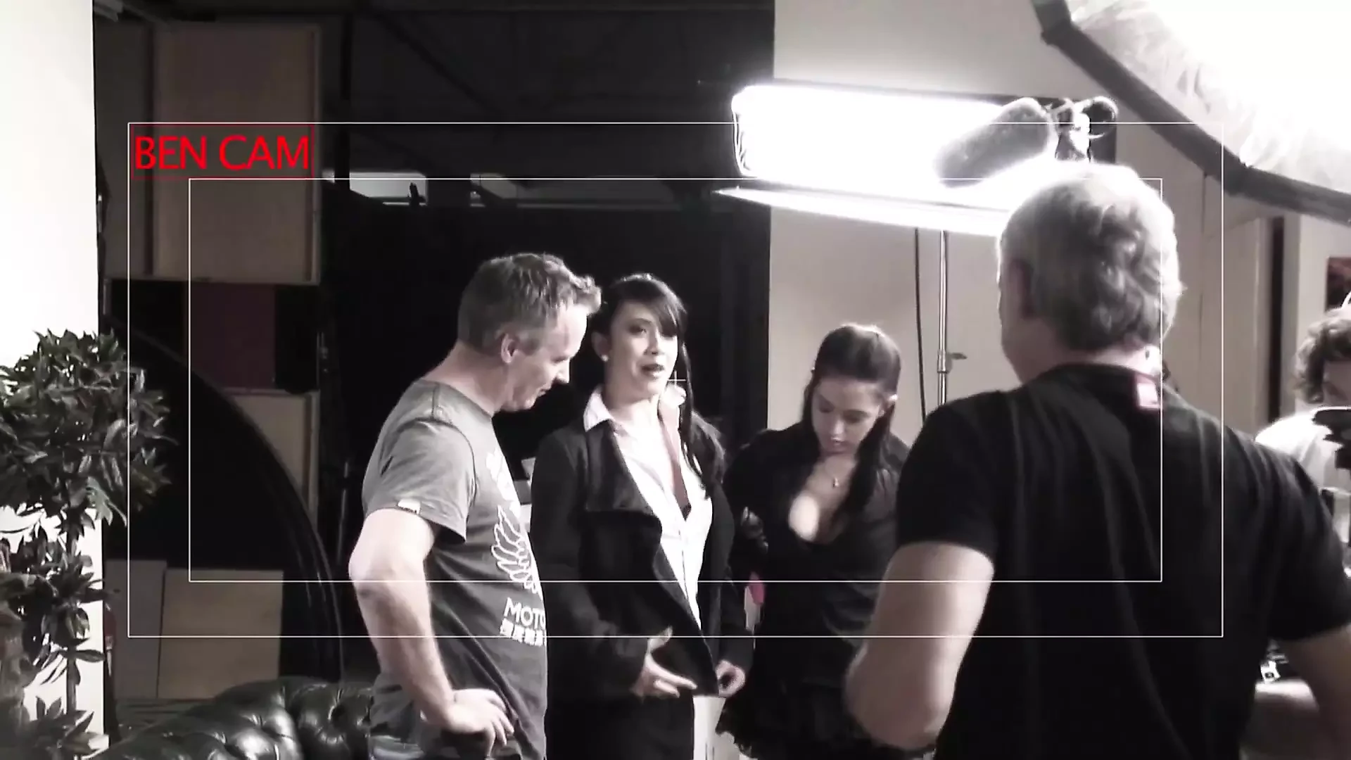 Sürtükler kaia kane ve hannah shaw ile grup seks