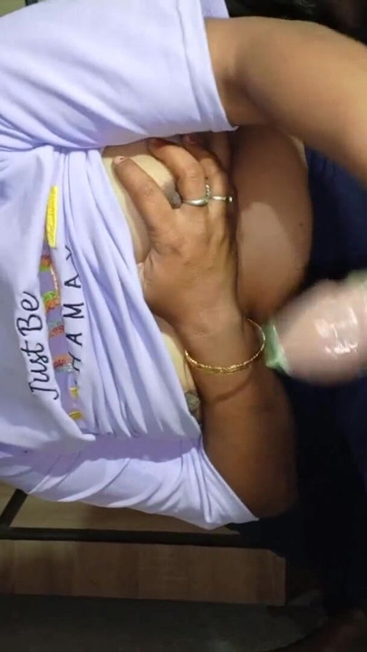 Must-share moment from "Girl friend Frist time sex in house Hindi audio."
