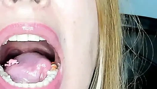 Эндоскопия!! Giantess проглотила 25 членов одновременно