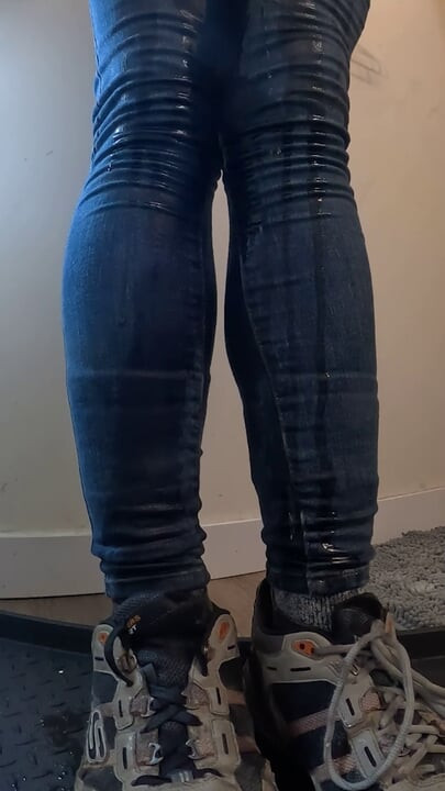 My first women's jeans wetting