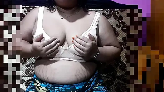 Indian Boudi Show Body With Husband In Video Call.