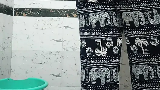 Sesi pemotretan tubuh seksi priya bhabi