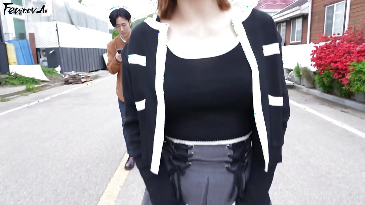 Wanita yang sudah berkahwin dengan kaki sensitif