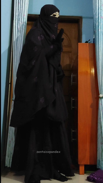 デシ・ヒジャブ、ニカービ、セクシーな女装者、バービー