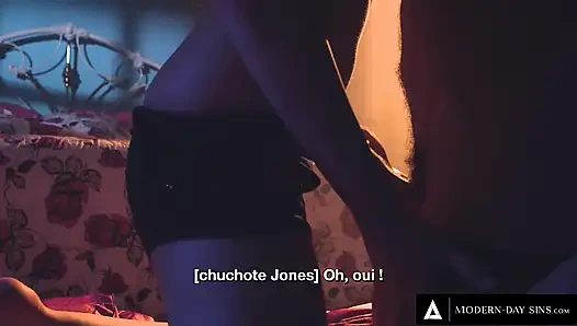 MODERN-DAY SINS - Naughty Anny Aurora Sneaks Off To Bang Her BFF's Stepdad FRENCH SUBTITLES