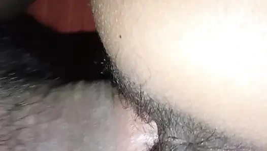 Первый раз раком и девушка скачет на хуе