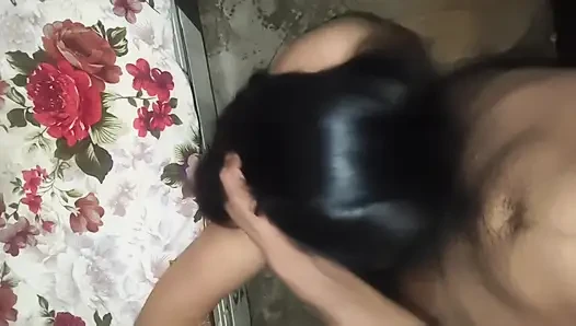 S-298. Indische desi-ehefrau leckt schwanz ihres ehemanns