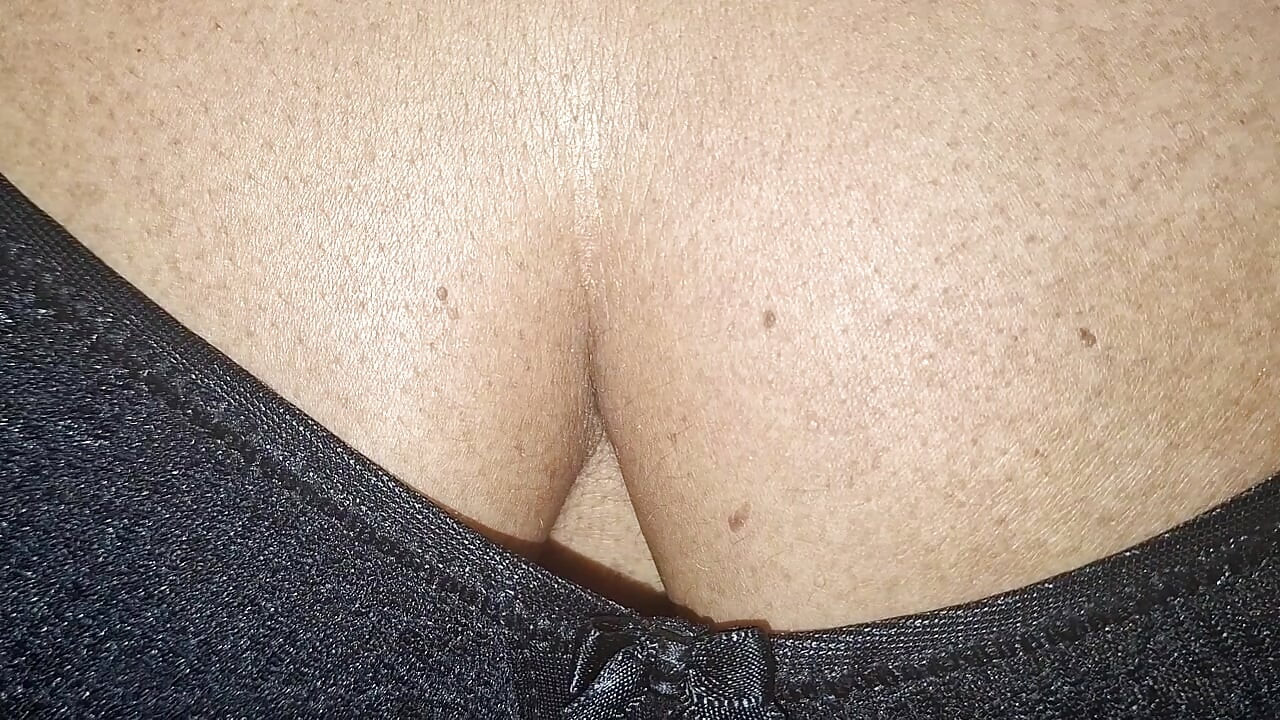 Η καμπύλη μητριά μου Milf Desilovelady Καυλιάρης στο δωμάτιο