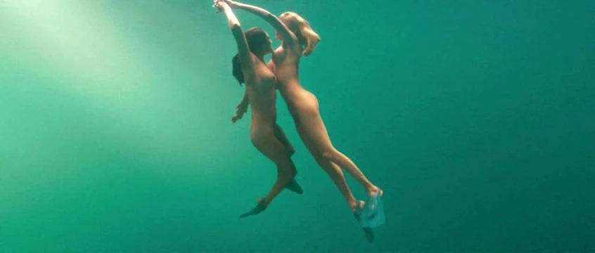 Kelly Brook & Riley Steele Nude Scene on ScandalPlanet.Com