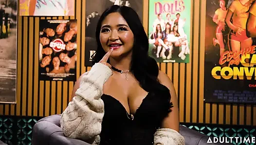 Jasmine Teaa: Asyalı grup seks partileri ve chun-li cosplay | Adult Time Podcast