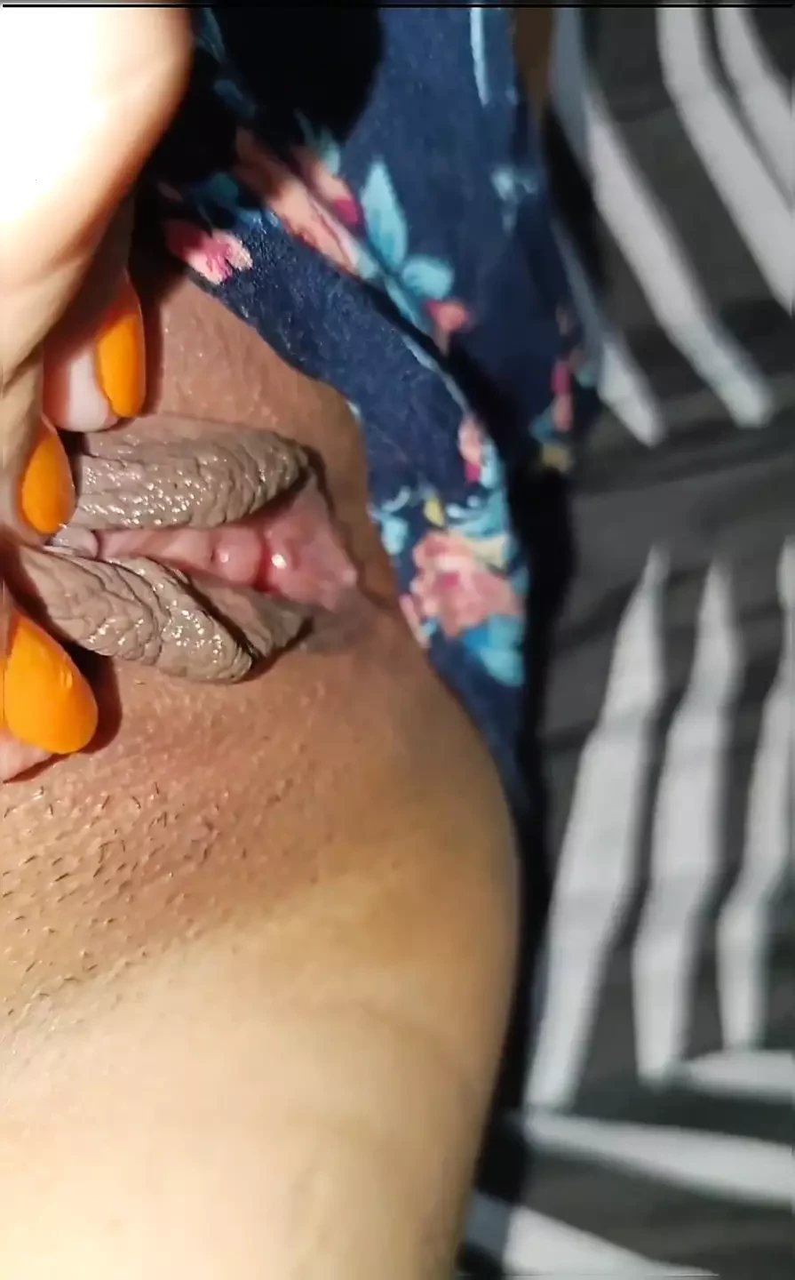 Fapping My Juicy Pusssy at Midnight