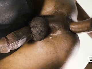 Edwardjames - avslappnad amatörhängda svarta killar flip flop