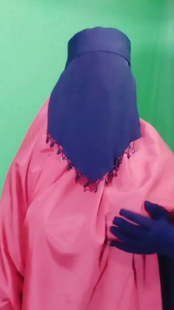 Mesti lihat detik dari "suri rumah Bangladesh yang cantik bermalam dengan jiran dan berkongkek"