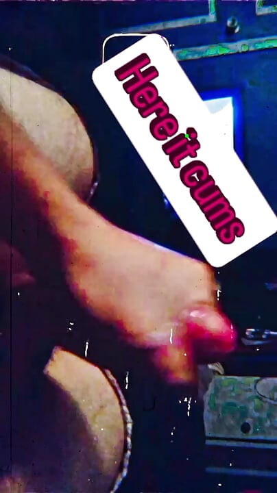 Hairy gay man rubbing one out in his bed
