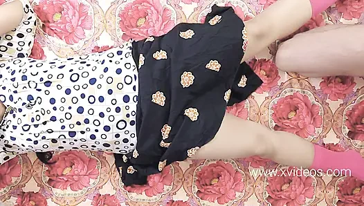 Desi Dorf Teen mädchen enge muschi im freien hartes sexvideo, Indien Schönes teen mädchen outdoor Xxx videos